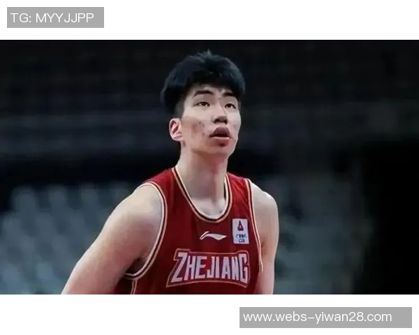 余嘉豪的成长之路与未来展望:从少年到明星的蜕变与奋斗历程 余嘉豪的成长之路与未来展望:从少年到明星的蜕变与奋斗历程